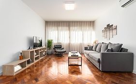 Unhotel - Charmoso Apartamento Temporada com 3 quartos em Copacabana